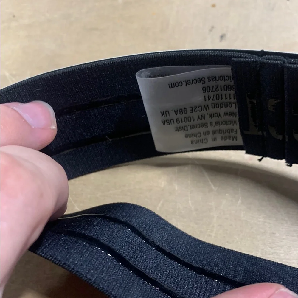 Victoria's Secret Anti‎ Slip Headband Black - 6120